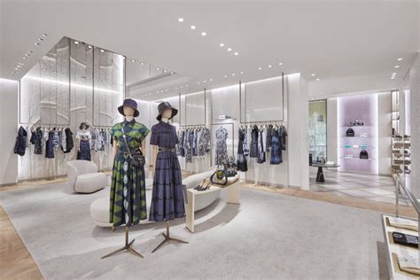 dior sells online|what stores sell christian Dior.